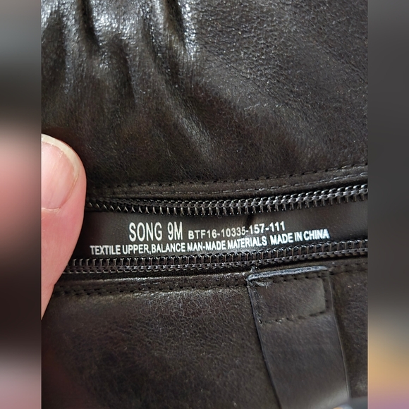 Baretraps Ankle Boots with Ruched Design - Picture 5 of 5